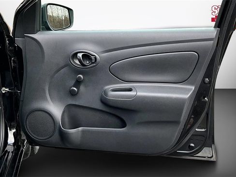 Used 2017 Nissan Versa S Plus image 25