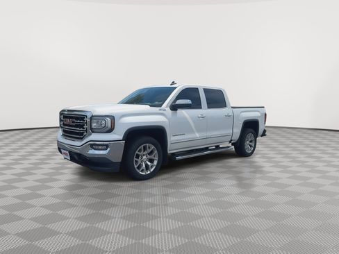 Used 2018 GMC Sierra 1500 SLT w/ SLT Premium Package AWD/4WD image 4