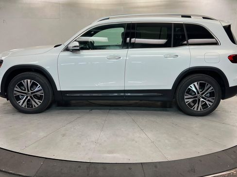 New 2026 Mercedes-Benz GLB 250 4MATIC image 2