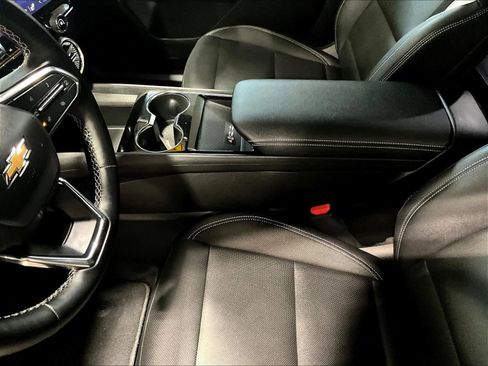 Used 2024 Chevrolet Blazer EV LT image 20