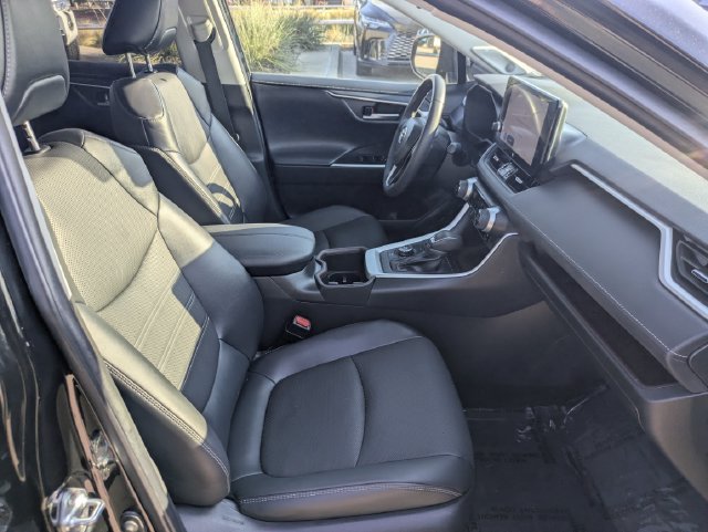 Used 2023 Toyota RAV4 Limited AWD/4WD image 31