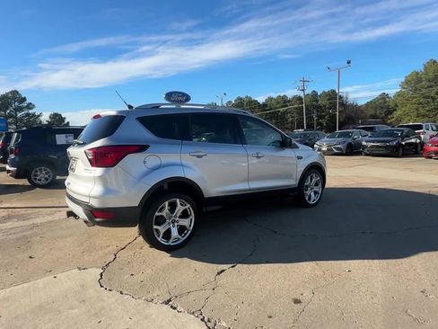 Used 2019 Ford Escape Titanium image 6
