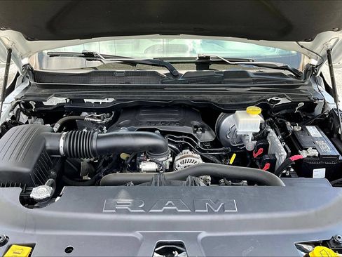 Used 2020 RAM 1500 Big Horn AWD/4WD image 30