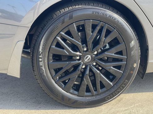 New 2025 Nissan Altima 2.5 SV w/ SV Special Edition Package image 7