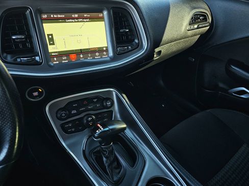 Used 2021 Dodge Challenger R/T Scat Pack w/ Shaker Package image 28