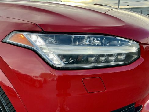 Used 2019 Volvo XC90 T5 R-Design w/ Advanced Package image 8