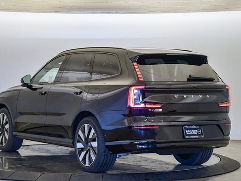 New 2025 Volvo EX90 Ultra w/ Protection Package Premier image 2