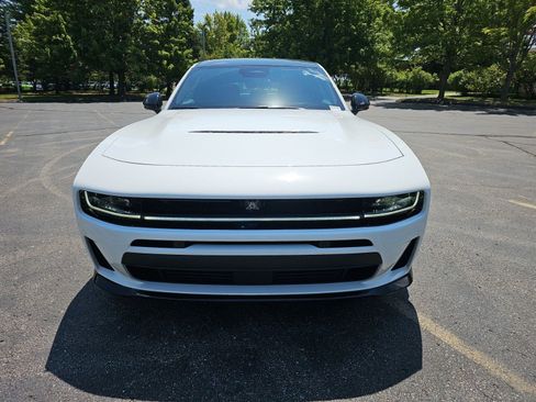 Used 2026 Dodge Charger Scat Pack AWD/4WD image 9