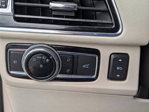 Used 2021 Lincoln Navigator Reserve w/ Luxury Package AWD/4WD image 23