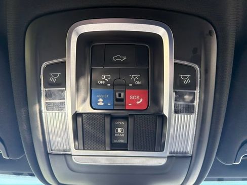Used 2022 RAM 2500 Laramie AWD/4WD image 47