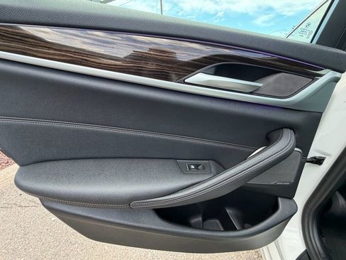 Used 2023 BMW 530e xDrive image 13