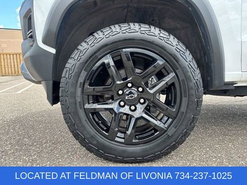 Certified 2023 Chevrolet Colorado Trail Boss w/ Technology Package AWD/4WD image 31
