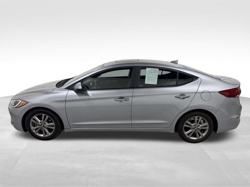 Used 2017 Hyundai Elantra Value Edition w/ Cargo Package FWD image 8