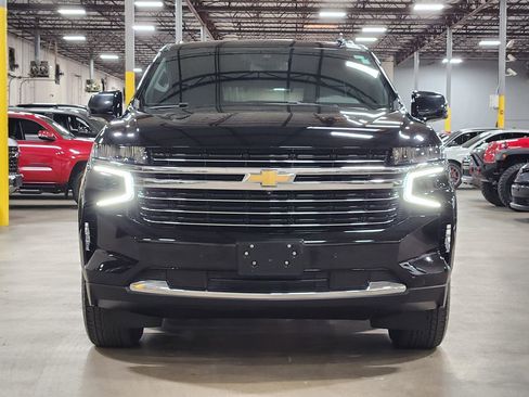 Used 2024 Chevrolet Tahoe LT w/ LT Signature Plus Package image 2