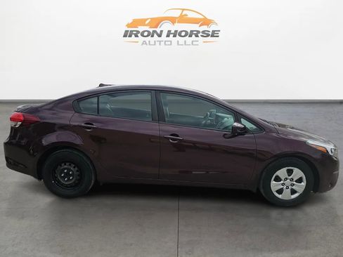Used 2018 Kia Forte LX w/ LX Rear Camera Package image 4