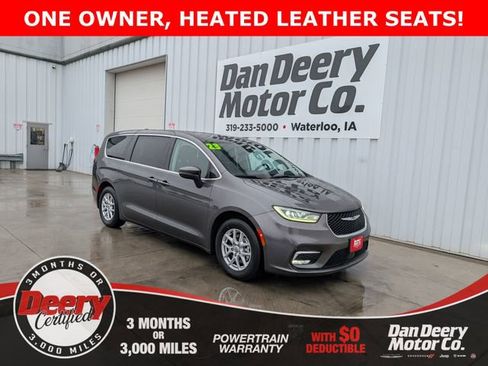 Used 2023 Chrysler Pacifica Touring-L image 1