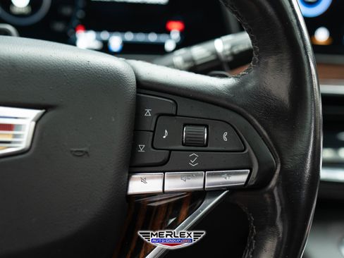 Used 2022 Cadillac Escalade ESV Premium Luxury image 26