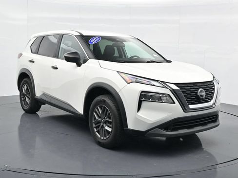 Used 2023 Nissan Rogue S FWD image 3