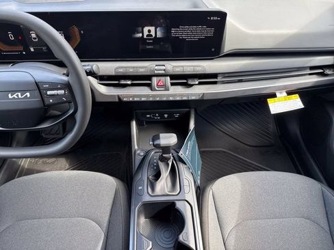 New 2026 Kia K4 FWD image 15