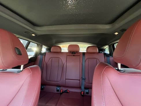 Used 2023 BMW X4 xDrive30i w/ Premium Package image 5