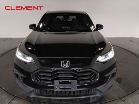 Used 2023 Honda HR-V Sport image 3