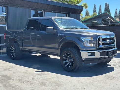 Used 2017 Ford F150 XLT AWD/4WD image 3