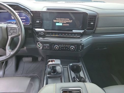 Used 2022 Chevrolet Silverado 1500 ZR2 image 14