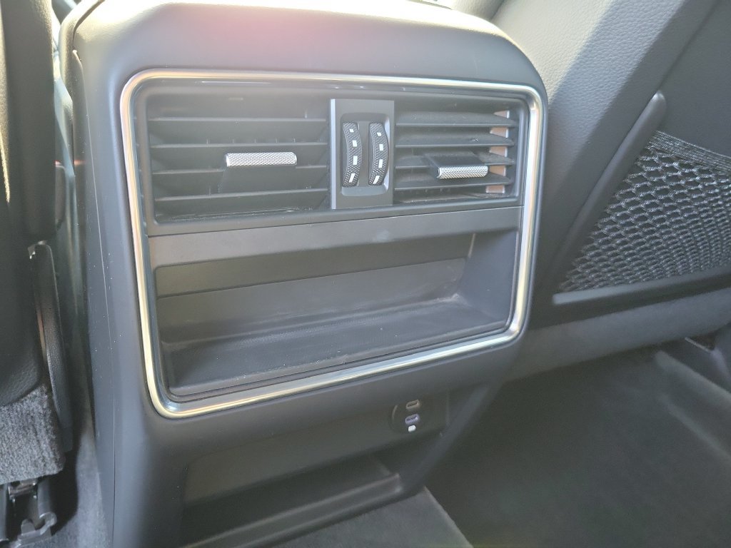 Used 2021 Porsche Cayenne AWD/4WD image 19