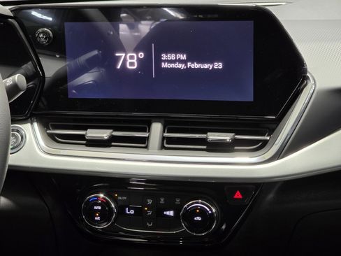 New 2026 Chevrolet Trax LT image 25