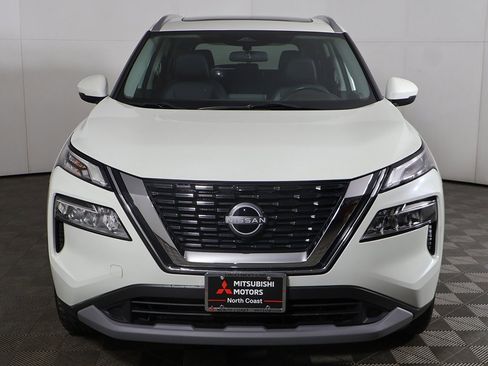 Used 2023 Nissan Rogue SV w/ SV Premium Package image 11