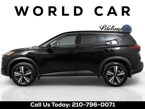 Used 2024 Nissan Rogue SL w/ SL Premium Package FWD image 11