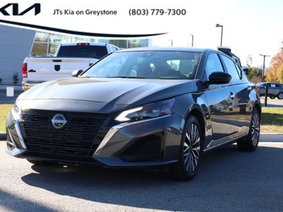 Used 2025 Nissan Altima 2.5 SV