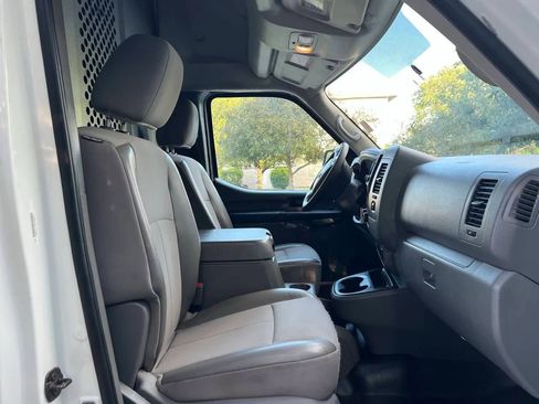 Used 2017 Nissan NV 2500 SV w/ Technology Package image 8