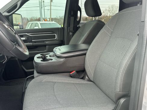 Used 2024 RAM 2500 Big Horn w/ Night Edition image 12