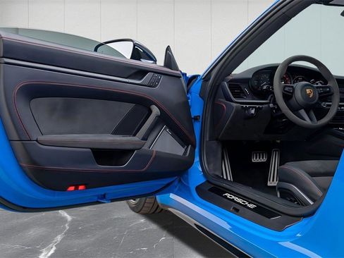 Used 2022 Porsche 911 Carrera 4 GTS image 20