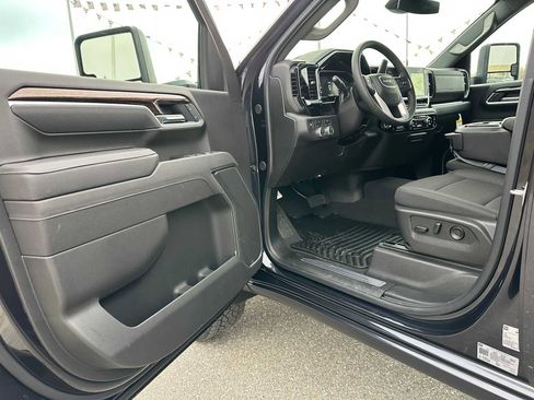 New 2026 GMC Sierra 3500 SLE w/ Preferred Package image 19