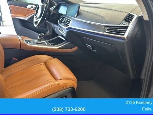 Used 2022 BMW X7 xDrive40i w/ Premium Package AWD/4WD image 50