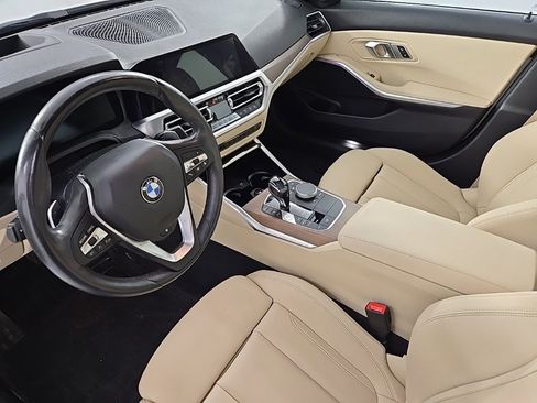 Used 2019 BMW 330i xDrive Sedan w/ Premium Package image 13