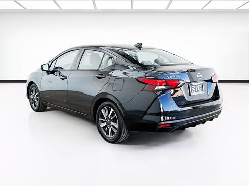 Used 2021 Nissan Versa SV FWD image 6