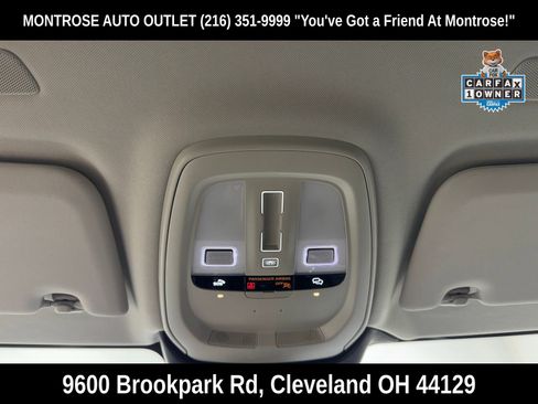 Certified 2025 Volvo V60 B5 Cross Country Plus image 27