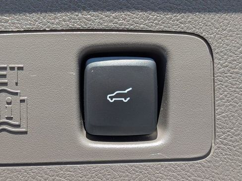 Used 2020 Lincoln Corsair FWD w/ Convenience Package image 13