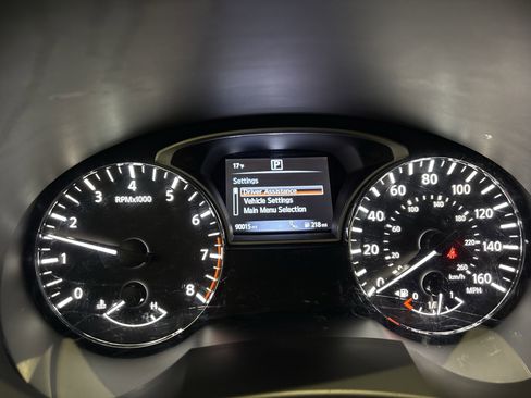 Used 2017 Nissan Altima 2.5 SL w/ Moonroof Package image 22