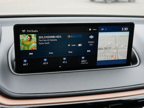 Certified 2024 Acura MDX SH-AWD w/ Technology Package image 22