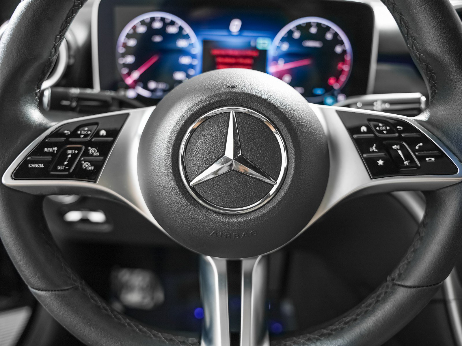Used 2024 Mercedes-Benz C 300 Sedan image 15