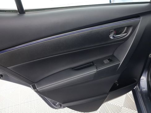 Used 2018 Toyota Corolla SE w/ SE Premium Package FWD image 25