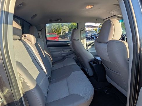 Used 2015 Toyota Tacoma TRD Pro image 13