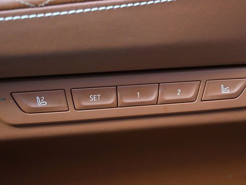 Used 2021 BMW ALPINA B7 xDrive image 27