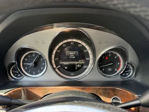 Used 2013 Mercedes-Benz E 350 BlueTEC Sedan image 19