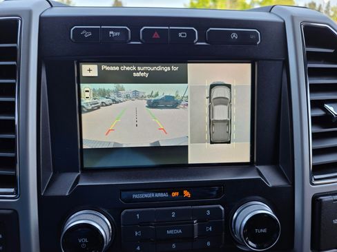 Used 2018 Ford F150 Lariat w/ Equipment Group 502A Luxury AWD/4WD image 14