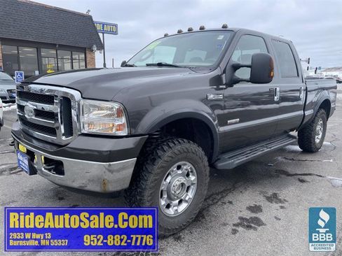 Used 2006 Ford F350 Lariat image 1